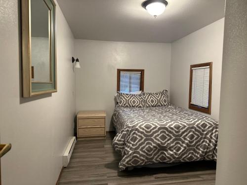 2 bedrooms, 3 beds