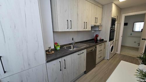 Studio Apartment with Sea View image 10