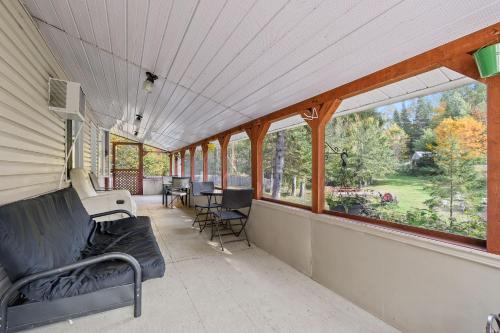 Iekārtas, Chalet chaleureux avec spa près de Mont-Tremblant (Chalet chaleureux avec spa pres de Mont-Tremblant) in Boileau (QC)