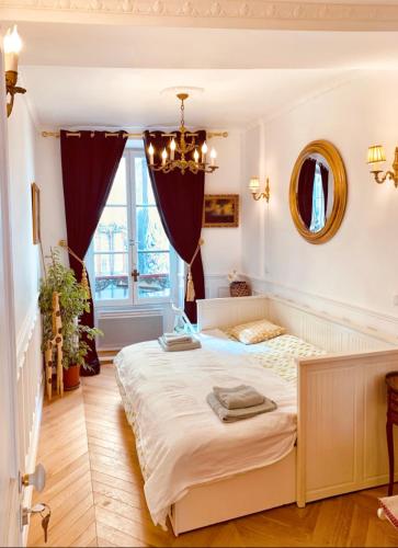Parisian style Appartment Private room with Shared bathroom near Bastille and Gare de Lyon - Pension de famille - Paris