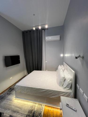 Paris east 4