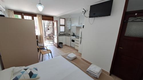 One-Bedroom Apartment image 10