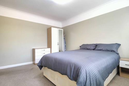 Cosy 2-bed apt in South Croydon