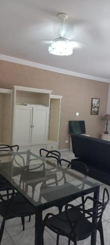 Apartamento com 4 quatros em frente a praia em Pitangueiras - Guaruja near Padaria Bella Guaruja