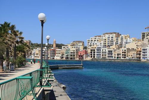 Le 3 Isole - Guest Rooms in Family Home, Marsaskala 1