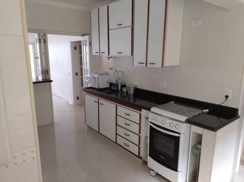 Apto Pitangueiras vista para o Mar in Morro do Maluf