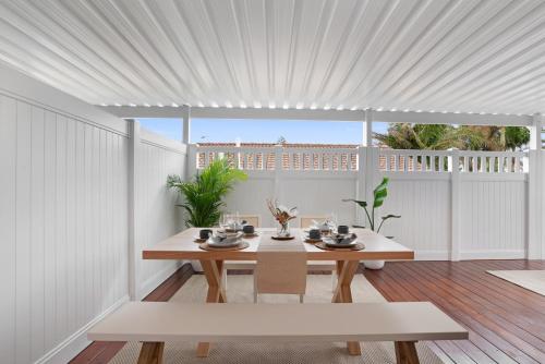 Faciliteiten, The Elements l Water l 4 Stunning Apartments each with Private Outdoor Dining l Walk to the Beach l  in Christies Beach