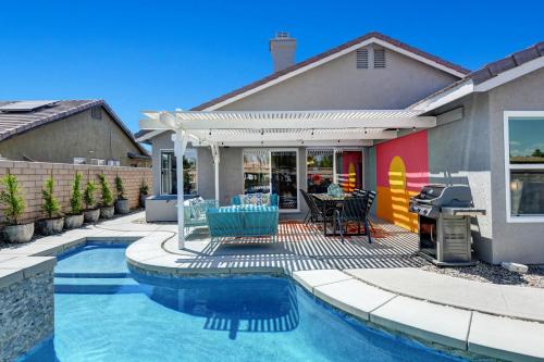 IndyOasis: pool*spa*games*BBQ*4BR2BA. Wlk2Festivls IndyOasis: pool*spa*games*BBQ*4BR2BA. Wlk2Festivls