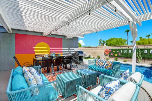 IndyOasis: pool*spa*games*BBQ*4BR2BA. Wlk2Festivls IndyOasis: pool*spa*games*BBQ*4BR2BA. Wlk2Festivls