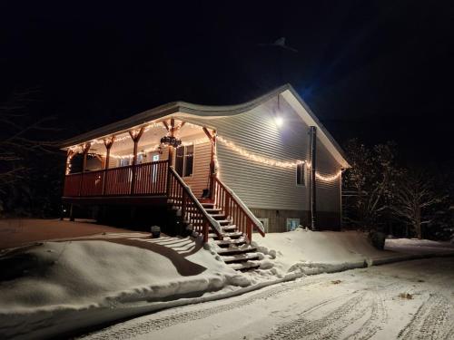 Havre de détente avec foyer et spa - Chalet - Sainte-Lucie-de-Doncaster