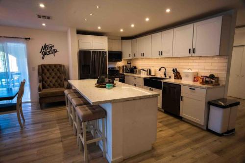 ABC ranch. lovely & party house in Thermal, USA
