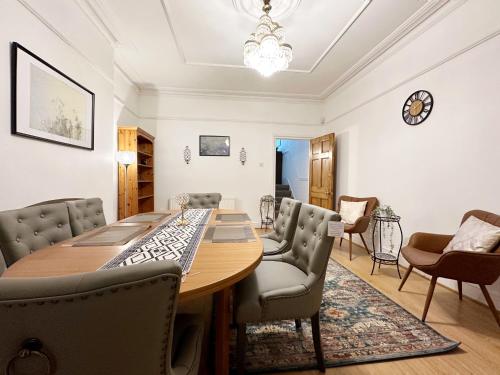 Hannah Place Near Finsbury Park - 4 Double Beds, Ideal for Families, max 8 people, Londres (photo 8)