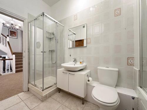 Hannah Place Near Finsbury Park - 4 Double Beds, Ideal for Families, max 8 people, Londres (photo 4)