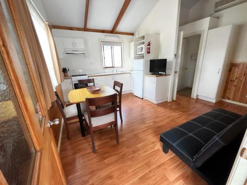 Mansfield Lakeside Caravan Park