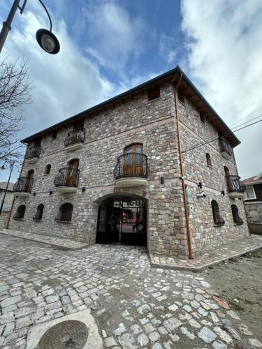 510589159 Hotel Ambassador Voskopojë