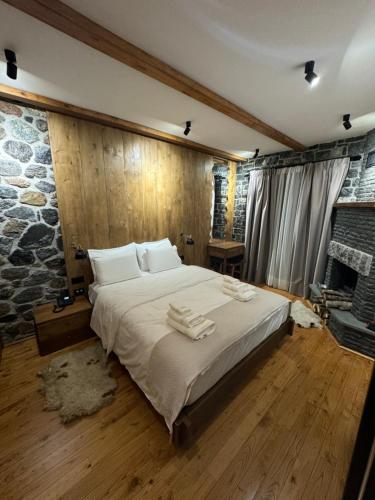 510589187 Hotel Ambassador Voskopojë