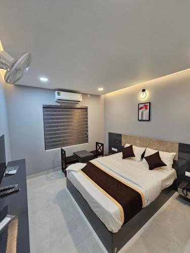 THAAL RESIDENCY Cheruvathur-HALA GROUPS