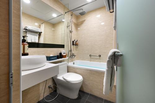 room detail thumbnail 2