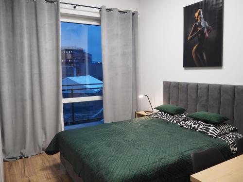 Mercy Apartments A 12, Varsovie