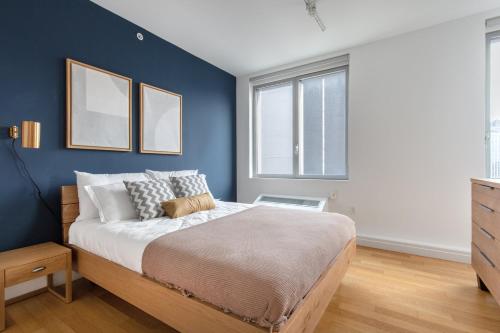 Midtown W 2BR w Gym Pools WD Doorman NYC-360, New York (Foto 8)