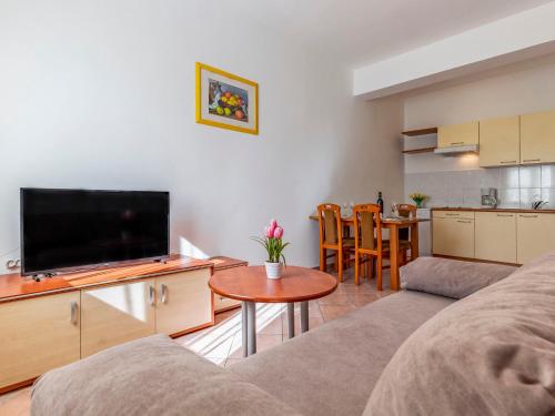Apartment Apartment Rok 1 by Interhome 4