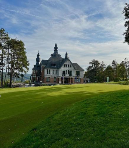 Escale Chambre d'hôtes Au coeur du vieux Profondeville entre Namur et Dinant