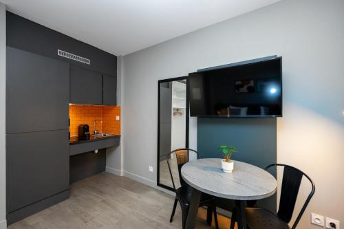 Staycity Aparthotels Centre Vieux Port - image 6