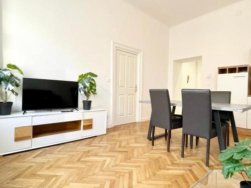 Premium Residence at famous Vienna Kutschkermarkt - Apartment - Vienna