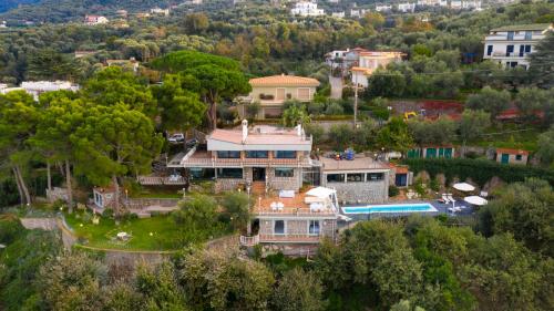 Amore Rentals - Villa Giada Sorrento