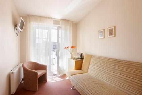 Hotel Edvards - image 9