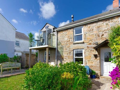 2 bed property in St Ives 88406