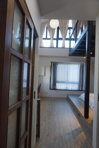 Shuang Huang Dan B&B