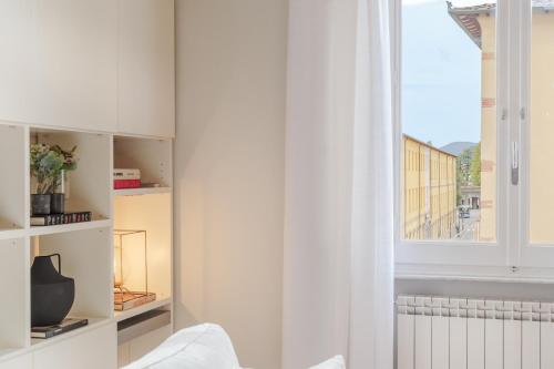 One-Bedroom Apartment image 2