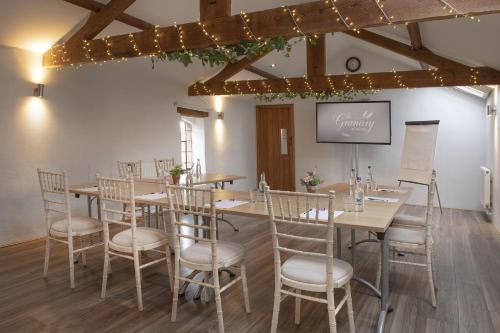The Granary at Fawsley - image 4