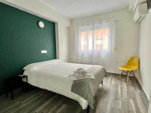 Click & Room