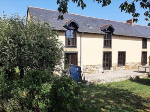 Longère familiale gîte à louer Mongerval