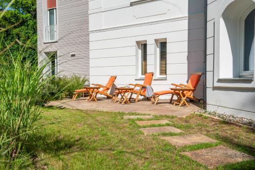 Three-Bedroom Villa image 4