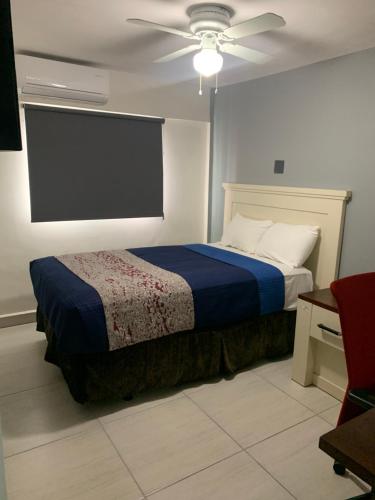 La Purisima Hotel – La Paz, VA