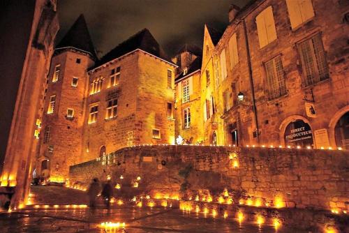 LA LOGGIA DE LA SALAMANDRE (DANS SARLAT)