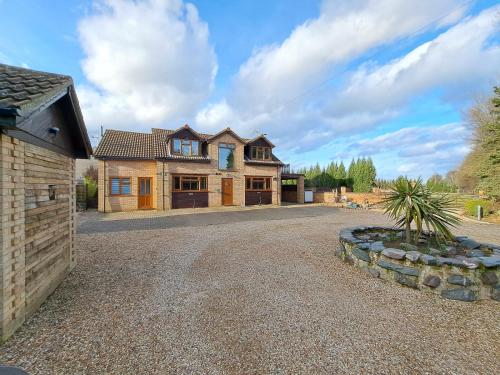 Countryside Lodge, Peterborough
