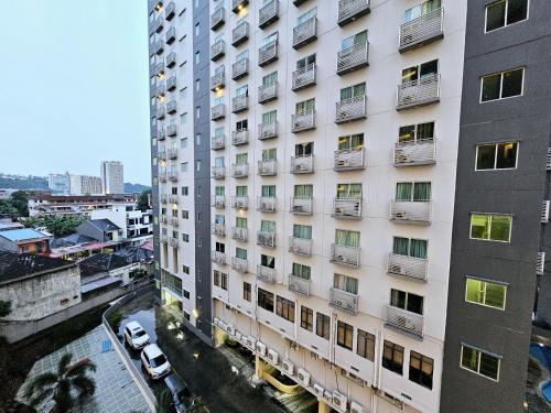 Nagoya Thamrin City Apartment 1