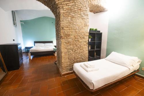 Campo de Fiori Grotto Apartment, Rome (photo 6)