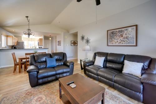 Updated Springs Home - 3 Mi to Garden of the Gods! in Colorado Springs, USA