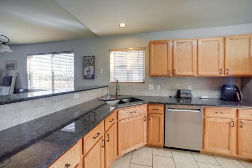 Updated Springs Home - 3 Mi to Garden of the Gods! in Colorado Springs, USA