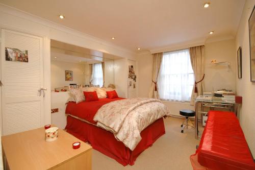 Cumberland Apartments - image 14