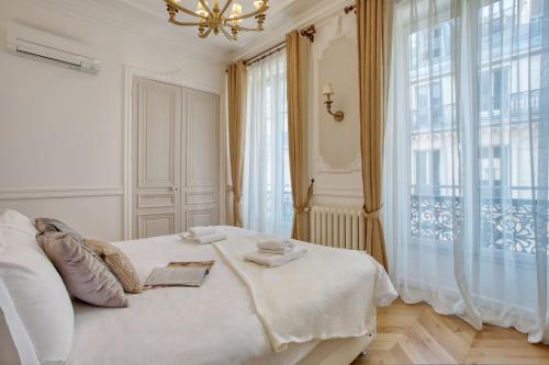 Galeries LaFayette - 7 bedrooms - lift - aircon, Paris (photo 8)
