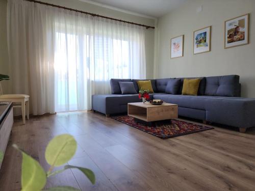 Ben's Apartment-City Center, Tirana (photo 3)