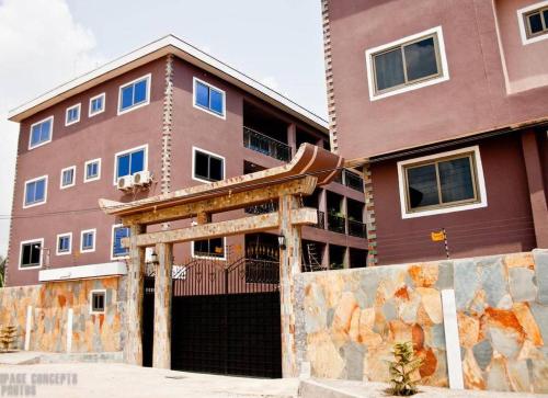 CROWN PRINCESS APARTMENTS