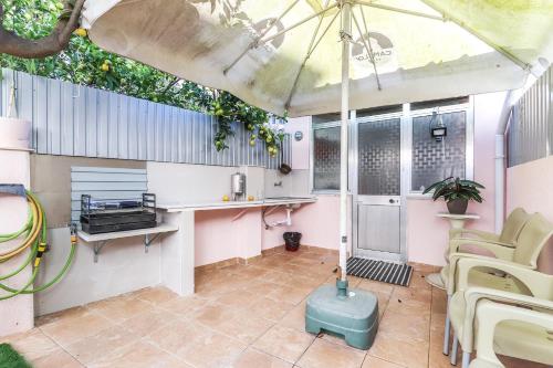 Vita Portucale | Moscavide Casa Branca w/ Terrace - image 5