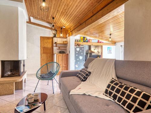 Holiday Home Maison Tour de Mare by Interhome near Les Delices de la Mer